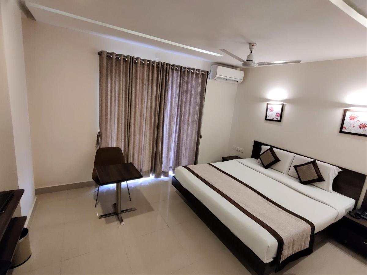 Grand Plaza Hotel Mangalore Eksteriør billede